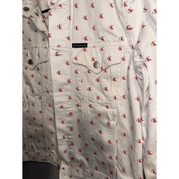 Calvin Klein Logo Jeans Trucker Jacket Red Monogram CK Logo Denim Distressed - Picture 3 of 10